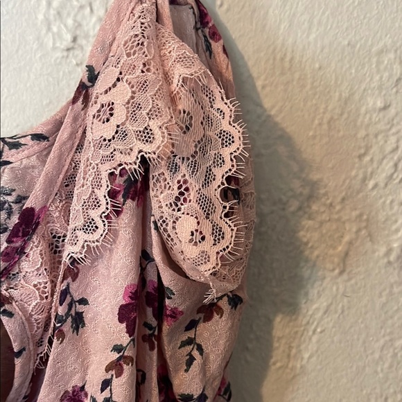 FREE PEOPLE Floral Pink Lace-Trimmed Bodysuit - Picture 4 of 7